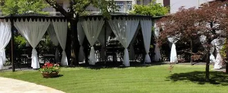 Rizzi Aquacharme & Hotel 4*