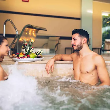 Отель Rizzi Aquacharme & 4*