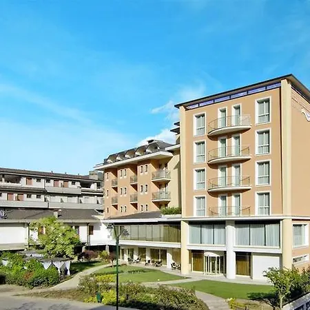 Rizzi Aquacharme & 4*