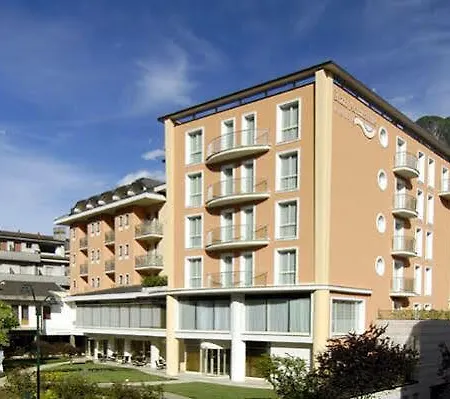 Rizzi Aquacharme & 4*