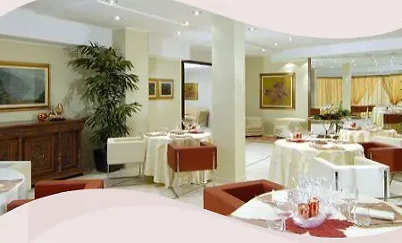 Rizzi Aquacharme & 4*